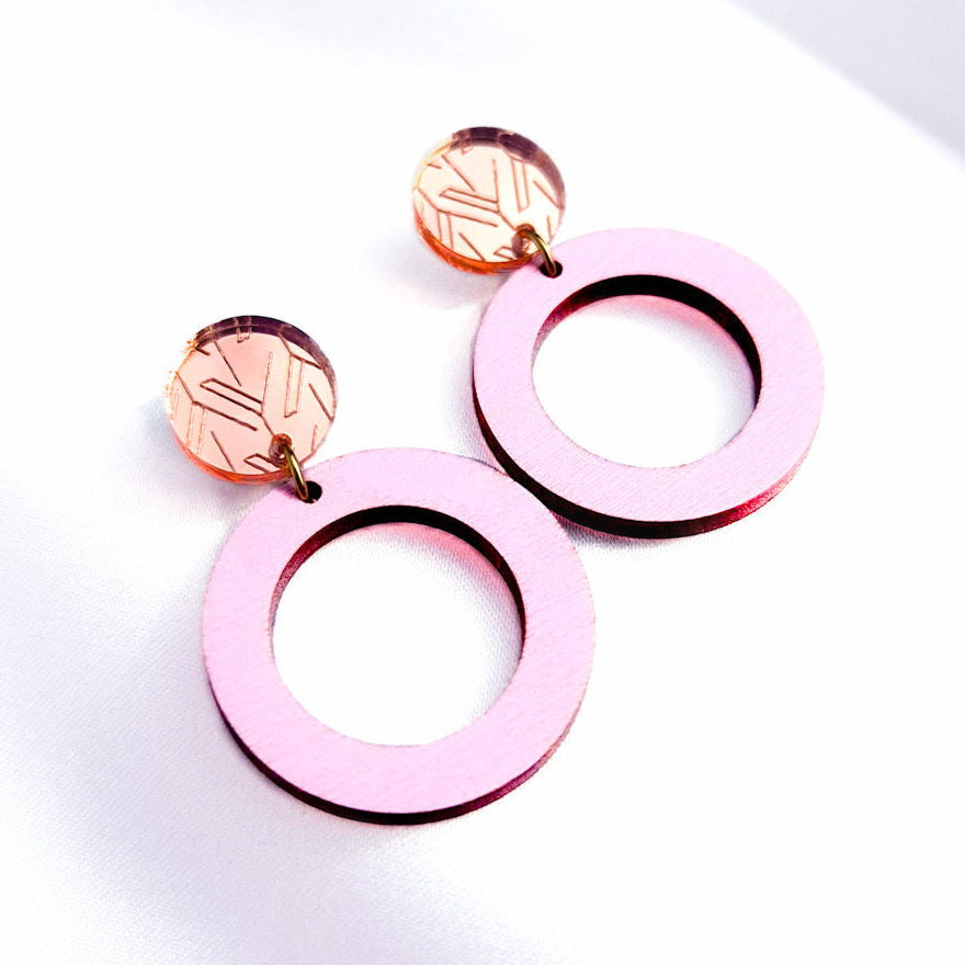 yukinor maru earring in blush-pink-rose-gold | yukinor maru-korvakoru vaaleanpunainen-ruuskulta 2