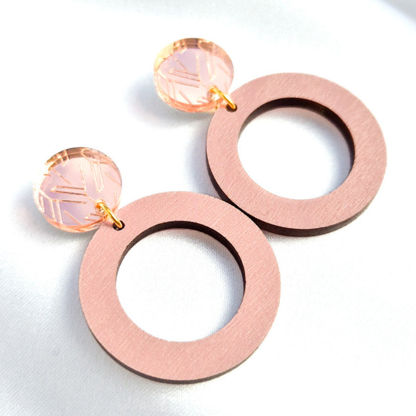 yukinor maru earring in peach-rose-gold | yukinor maru-korvakoru persikka-ruuskulta