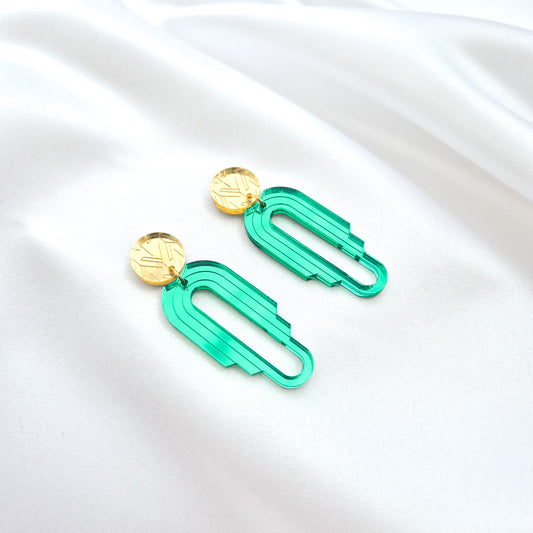 yukinor kaen earring in emerald-green-gold | yukinor kaen-korvakoru smaragdin-vihreä-kulta