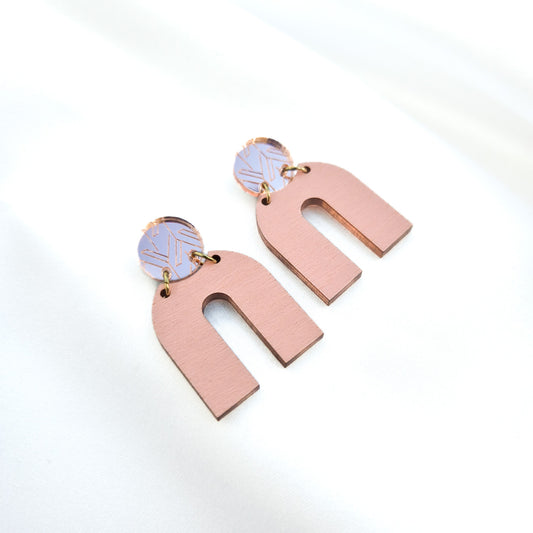 yukinor kouki earring in peach-rose-gold yukinor kouki-korvakoru persikka-ruusukulta