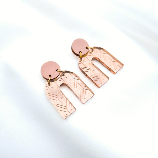 yukinor kouki earring in rose-gold-peach yukinor kouki-korvakoru ruuskukulta-persikka